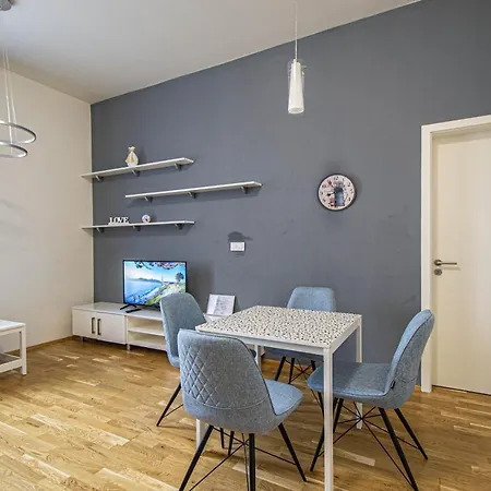 Stylish In Gastronomic Area Apartment Prague